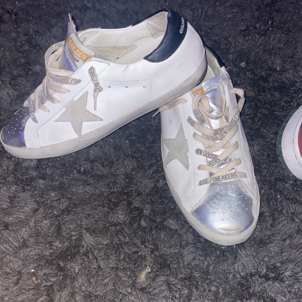 Vintage look. Worn out type of style. brand new Only been worn 3 times.